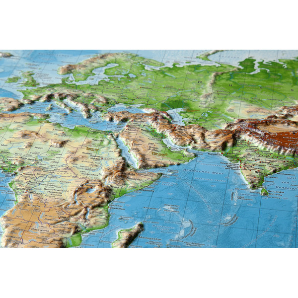 Georelief Large 3D relief map of the world (in German)