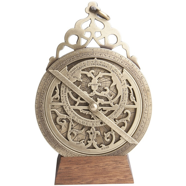 Hemisferium Arabic astrolabe